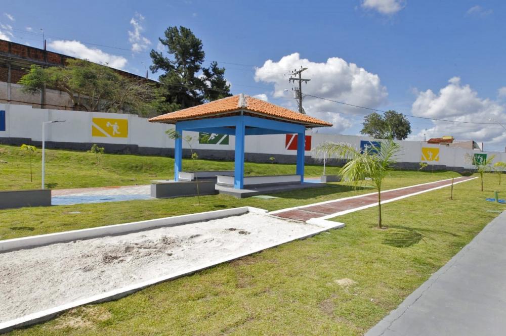 Hospital regional é inaugurado em Alagoinhas 