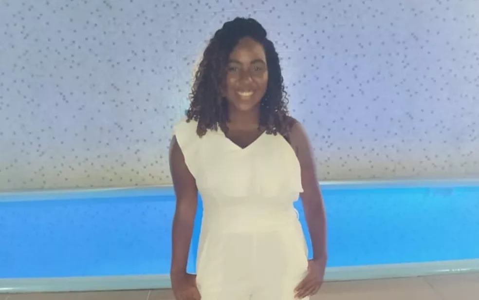 Estudante da UFBA morre após queda dentro de campus