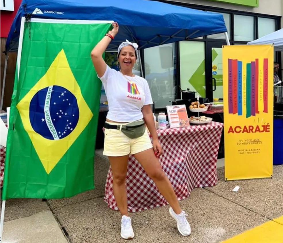 Vendedora baiana diz que foi impedida de vender acarajé em evento nos EUA 