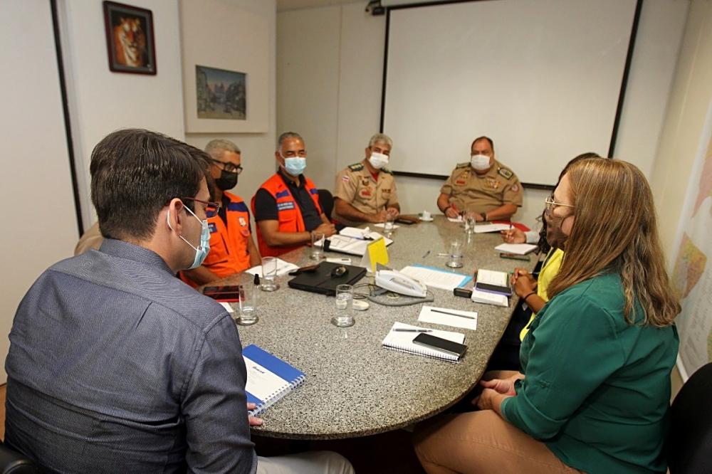 Governo da Bahia cria comitê de crise para auxiliar vítimas das chuvas