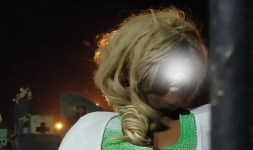 Mulher é flagrada perambulando dentro do cemitério e assusta moradores 