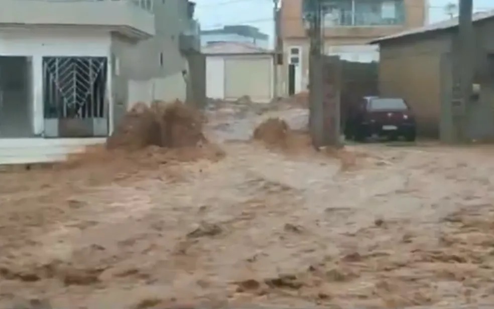 Fortes chuvas provoca prejuízos em município baiano