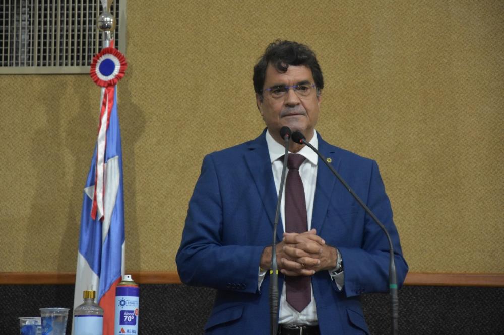 Projeto de Lei do deputado Angelo Almeida quer garantir as mulheres direito de acompanhante em consultas e exames