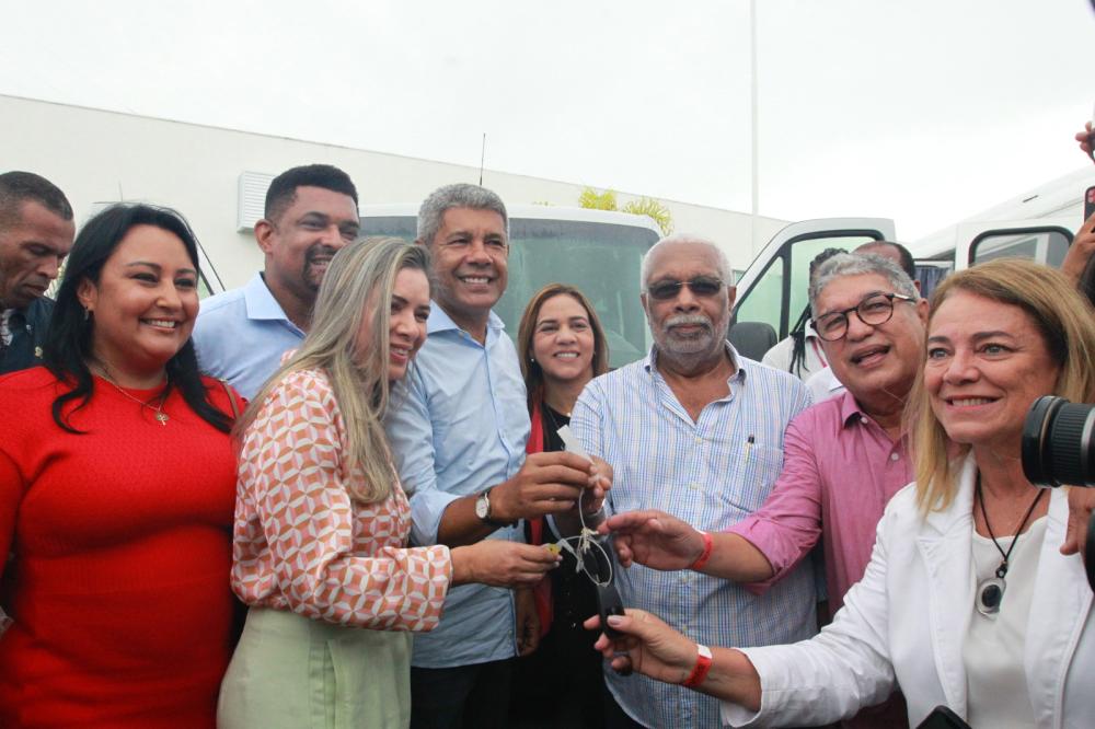 Governo do Estado inaugura policlínica no Recôncavo Baiano