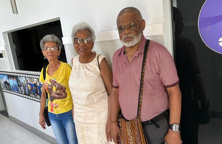Da esquerda para a direita: Maria de Fátima Souza, Ivannide Santa Bárbara e Edson das Virgens