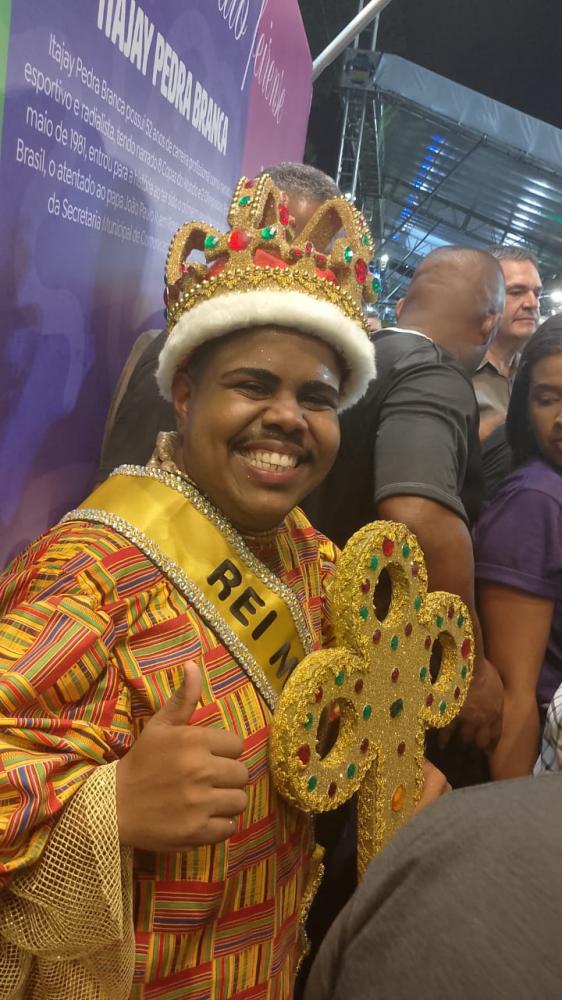 Rei Momo promete reinado de muita alegria e se diz preparado para os 4 dias de festa